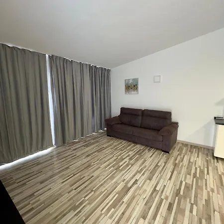 Island Village Apartament