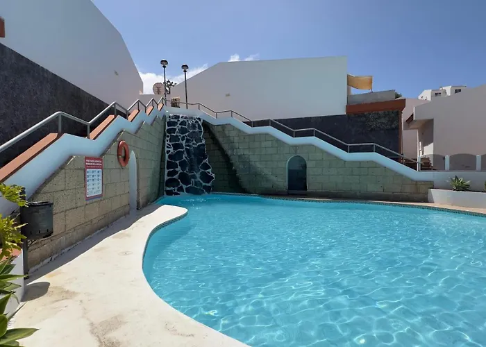 Island Village Апартаменти